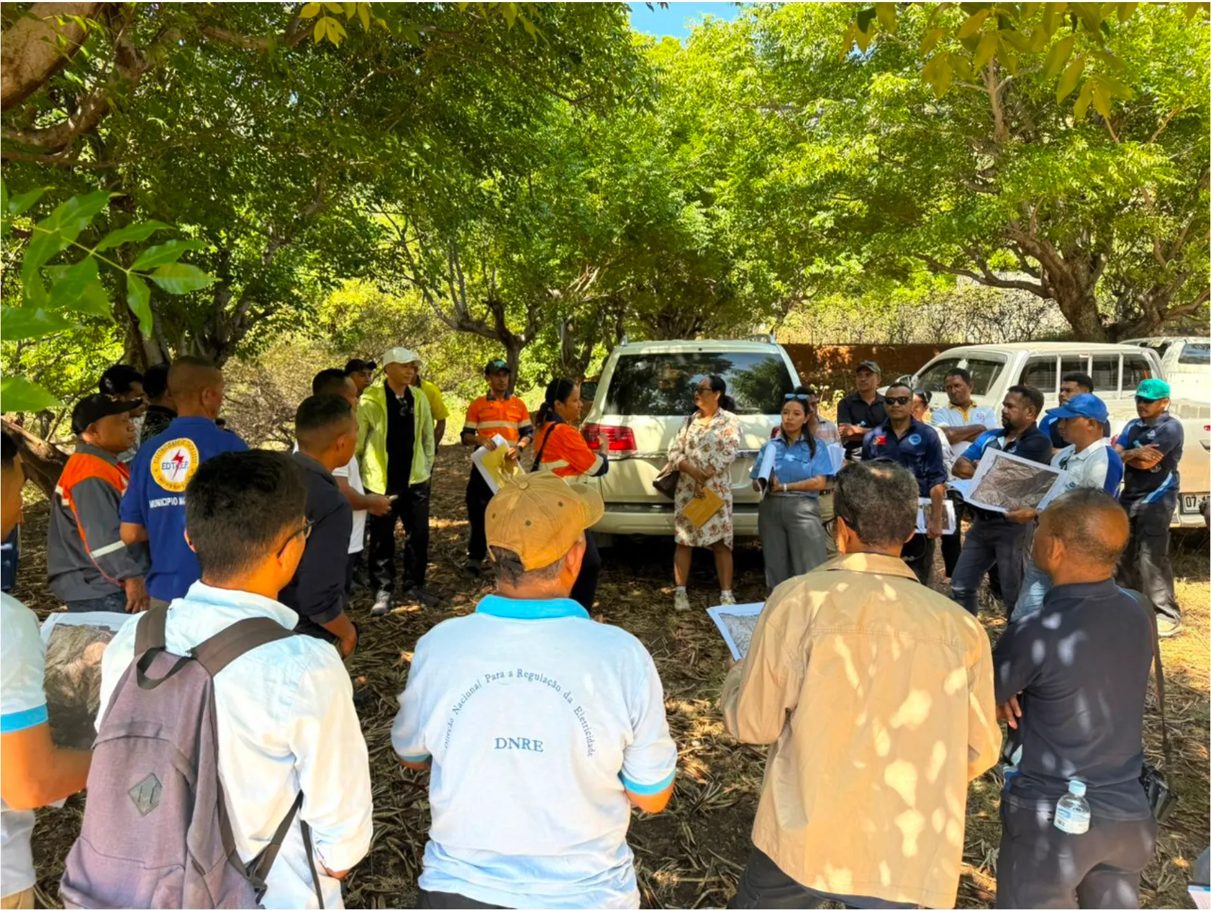 On-site briefing, map review, and technical discussion during the Ilimanu Marble Project site verification